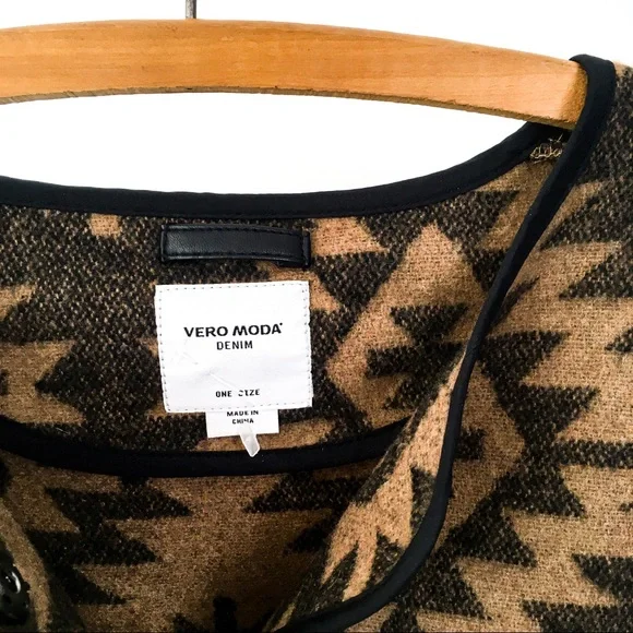 NEW! Vero Moda Navajo Poncho - Picture 9 of 11